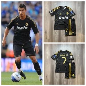 Cristiano Ronaldo #7 Real Madrid 2011-12 Away Retro Kids Soccer Kit